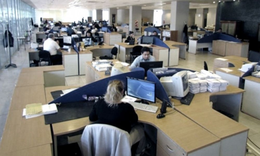 Congelamiento de la planta estatal