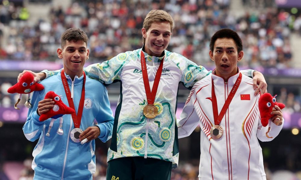 Alexis Chávez es Medalla de Plata en los 100 metros