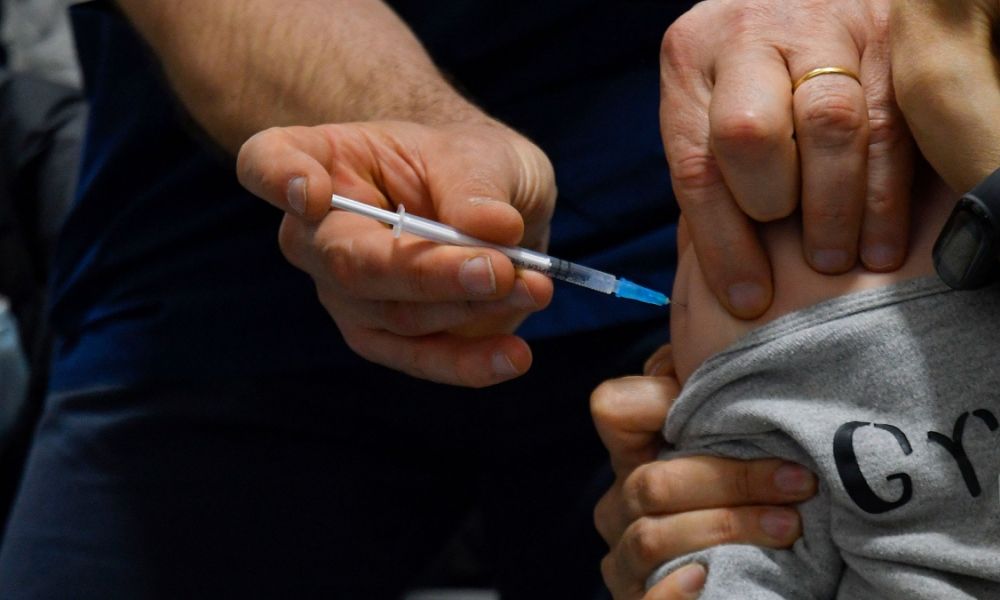 Vacunación anticovid por demanda espontánea