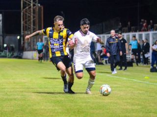 Douglas Haig aplast a Olimpo y qued a un paso de las semifinales