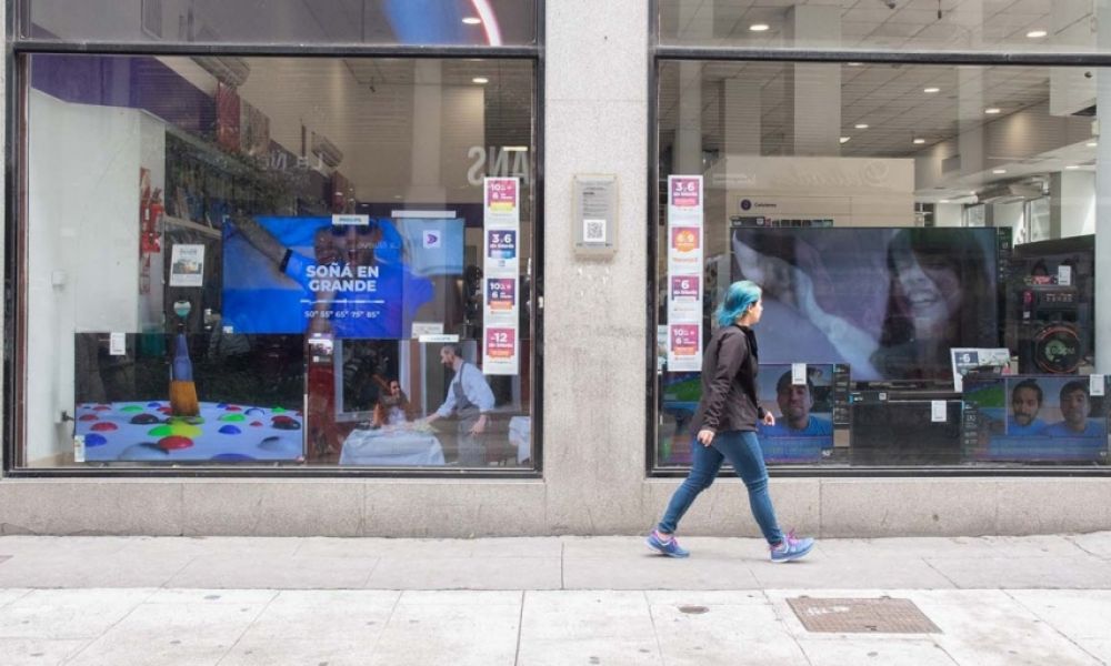 Congelan precios de celulares, electrodomésticos y ropa