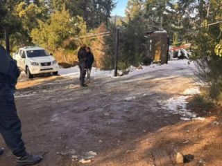 Tragedia en Bariloche: Una nena de 3 años murió tras caer un auto al lago Nahuel Huapi