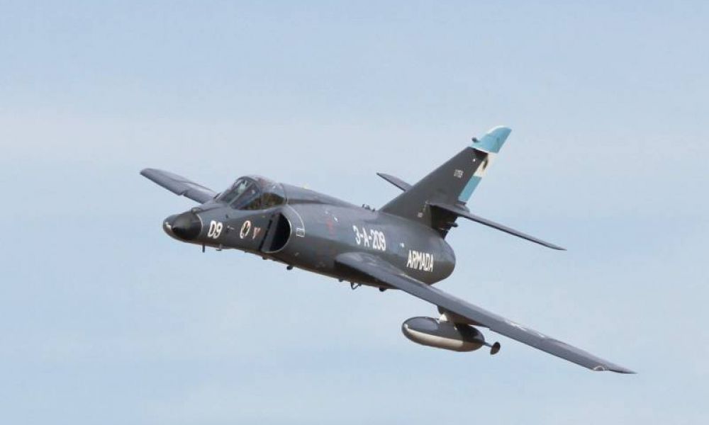 Retiran los aviones que combatieron en Malvinas