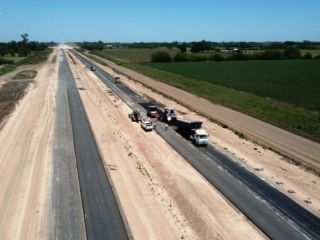 Inician la construccin del ltimo tramo de autopista ruta 7, entre Carmen de Areco y Chacabuco