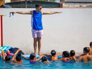Pergamino: los chicos de los pueblos también aprenden a nadar