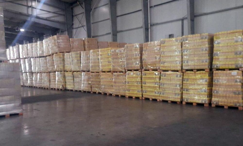 Escándalo por alimentos retenidos