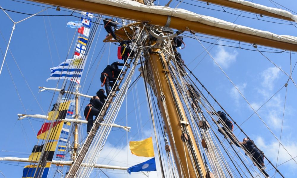 La fragata ARA Libertad llega este sábado a Buenos Aires