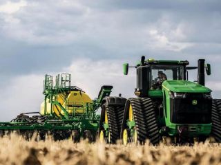 El tractor ms potente del mundo ya trabaja en Crdoba