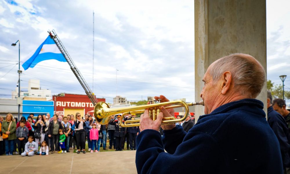 Emotivo homenaje a excombatientes y caídos en Malvinas