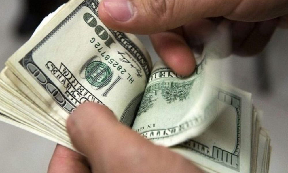 El dólar blue volvió tocar niveles récord