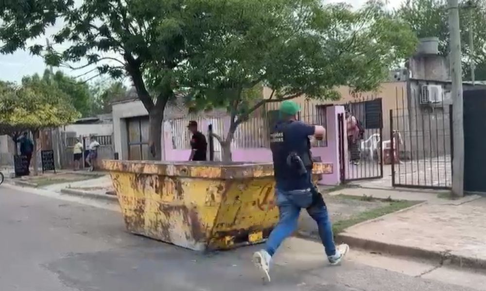 Operativo antidrogas en barrio 12 de Octubre: 5 detenidos
