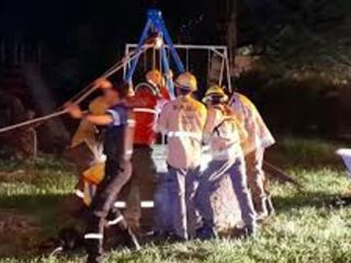 Un salto desesperado para salvar una vida: Dramático rescate de un padre y su hija en Córdoba