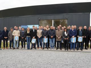 Chiqui Tapia reunió a intendentes bonaerenses y crecen las señales políticas dentro del peronismo