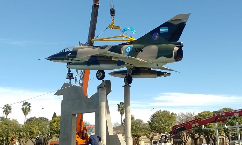 Monumento para los mecánicos que estuvieron en Malvinas