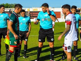 Douglas sum� en Santa Fe, dej� su invicto ideal y lidera con ventaja