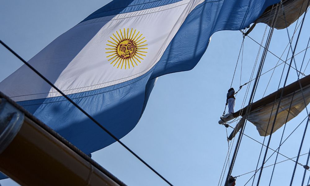 La fragata ARA Libertad zarpa de Baltimore hacia Barbados