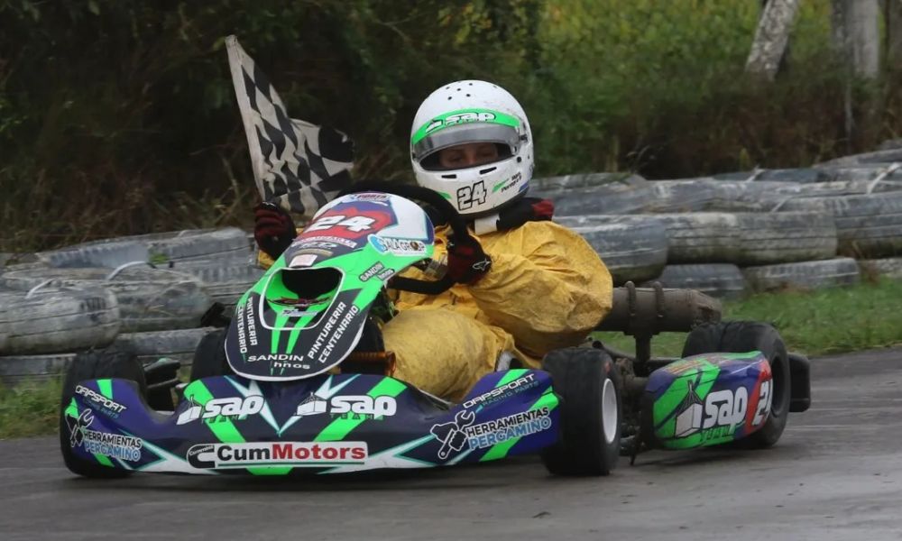Agustín Pereyra domina en el KartPlus