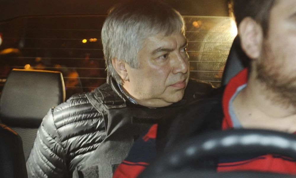 Lázaro Báez fue internado de urgencia durante la noche