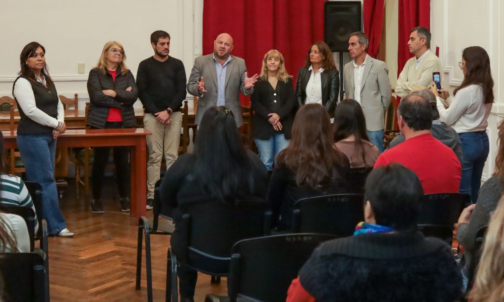 Se entregaron 110 becas estudiantiles