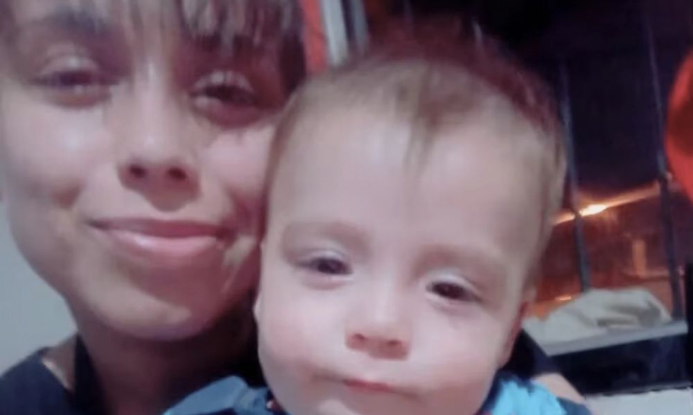 Araceli Ludmila Almada Gómez y su bebé