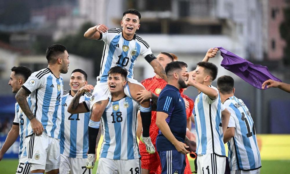 Argentina vence a Brasil (Foto: AFP)