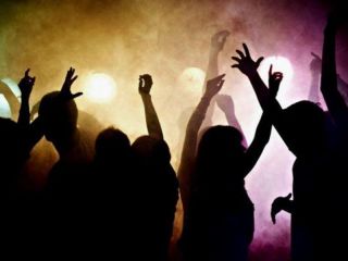 Aplicar�n multas de hasta 3,3 millones a propietarios y asistentes de fiestas clandestinas