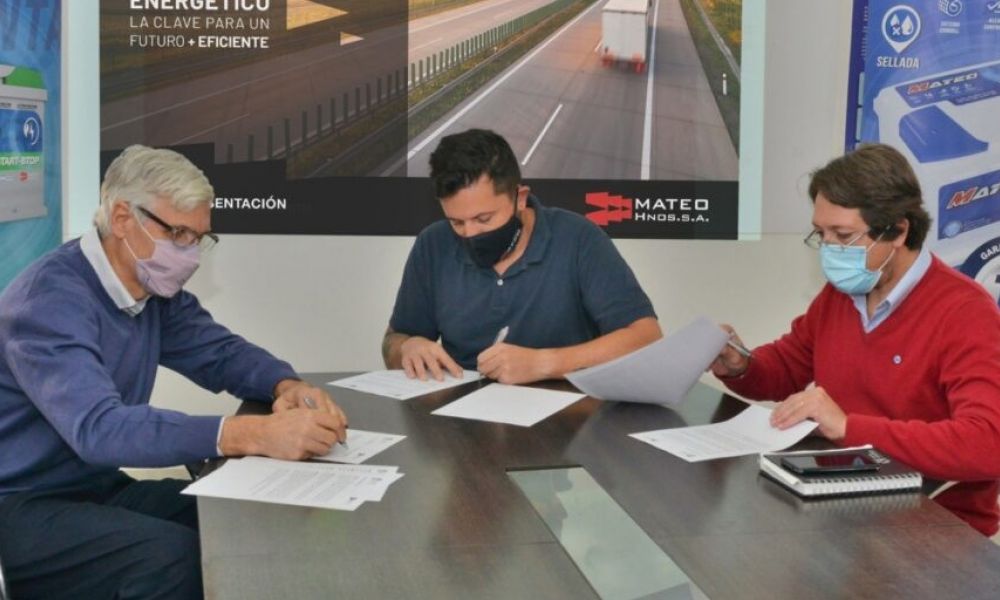 Firma de convenio de Mateo Hermanos S.A