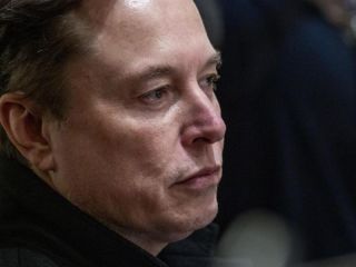 Elon Musk advierte: «La IA y los autos eléctricos están llevando al mundo a una crisis energética»