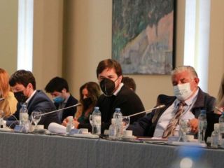 Bajaron los contagios por Covid, pero seguirn los cuidados para prevenir casos de influenza