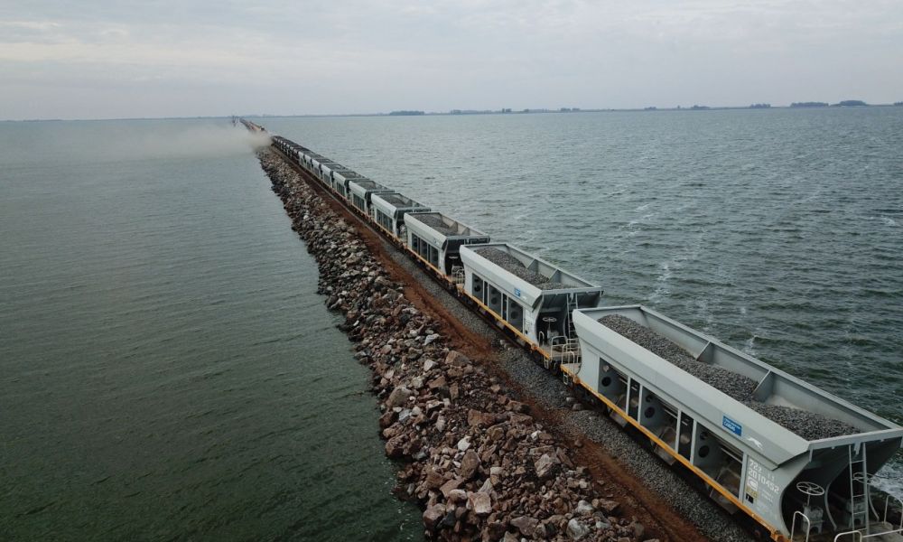 Pruebas del cruce de la laguna La Picasa