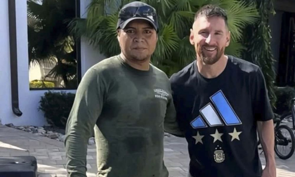 Luis Hilario Chan y Lionel Messi