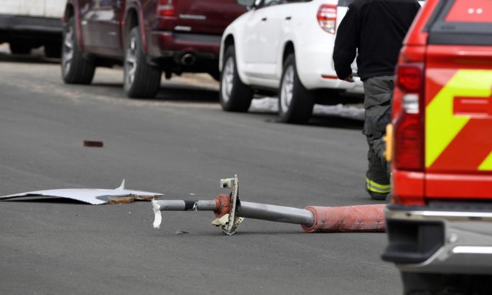 Partes del avión averiado