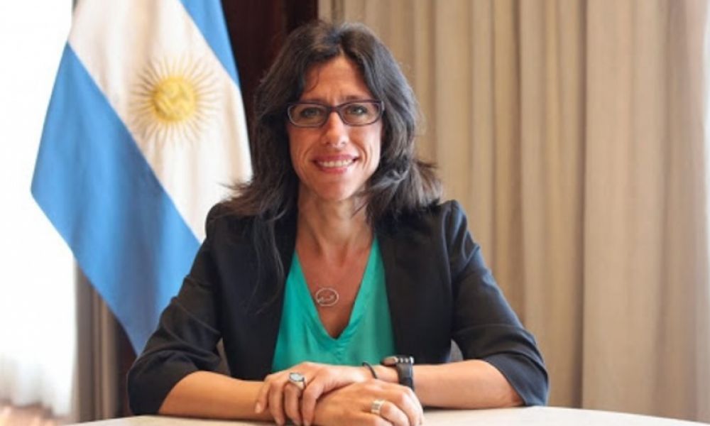 Paula Español, Secretaria de Comercio Interior de la Nación