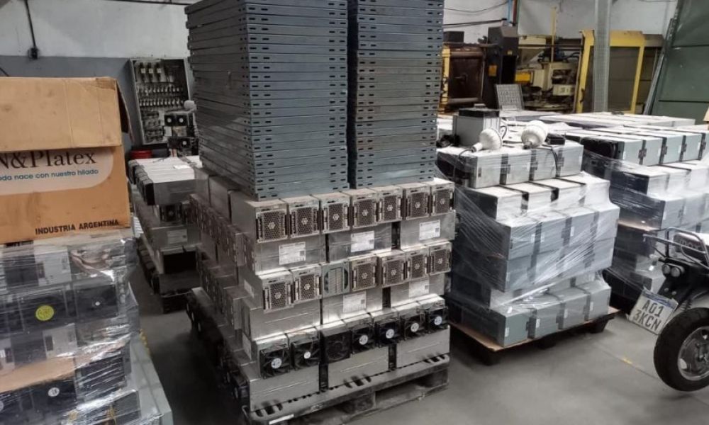 AFIP y Provincia desmantelan una granja de criptomonedas