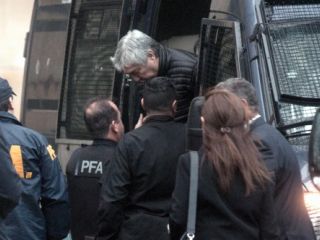 Lzaro Bez: el dinero del video era para un campo