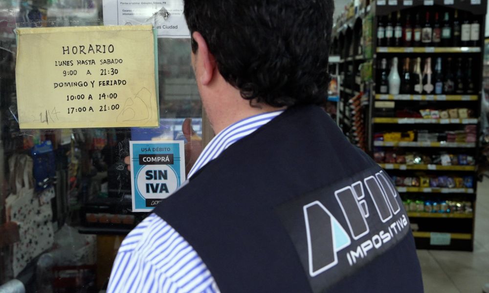 AFIP controla comercios