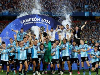 Racing rompe su sequa internacional y conquista la Copa Sudamericana
