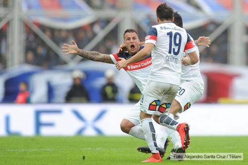 San Lorenzo derrotó a Central  y alcanzó la punta