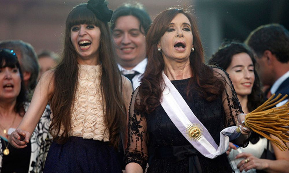 Cristina Kirchner y sus hijos