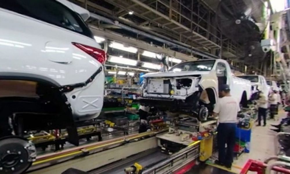 Toyota analiza abrir un tercer turno en producción