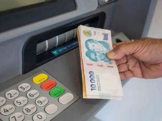 Jubilaciones y AUH: En agosto suben los haberes y se paga un nuevo bono de $70.000