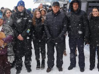 Scioli destacó el auge del turismo y celebró la modernización de Chapelco: «Argentina es amor»