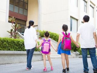 Eximen de presencialidad en el trabajo a personas con hijos en edad escolar