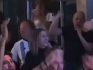 Insaurralde reapareció en un festejo por la Selección y un video lo muestra junto a empresarios y un familiar de un juez