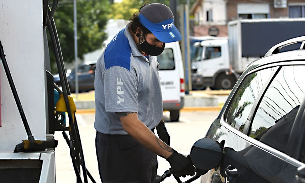 Los combustibles se suman al programa de Precios Justos