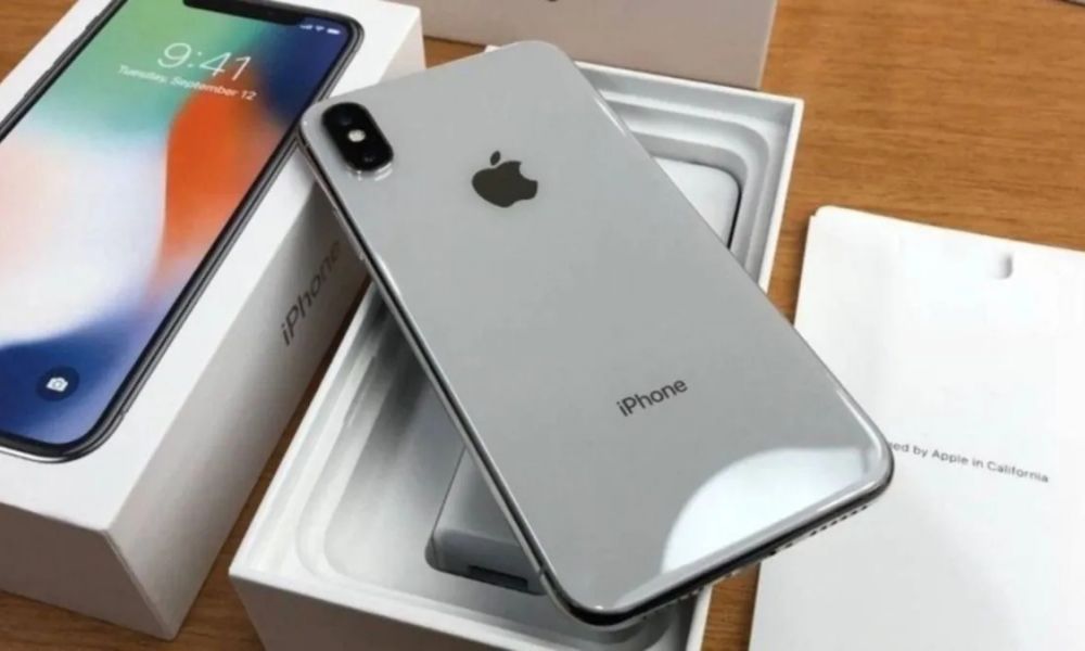 Celulares y artículos deportivos a la venta pública