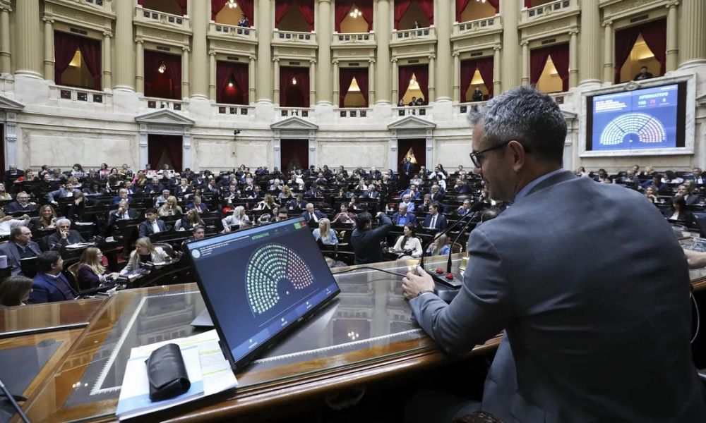 Diputados aprueba fondo con actualización por inflación