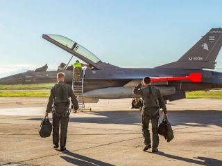La Fuerza Aérea Argentina inicia los vuelos con F-16 y avanza en su mayor modernización en décadas