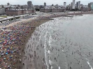 Mar del Plata enfr�a el optimismo oficial y confirma una ca�da del turismo