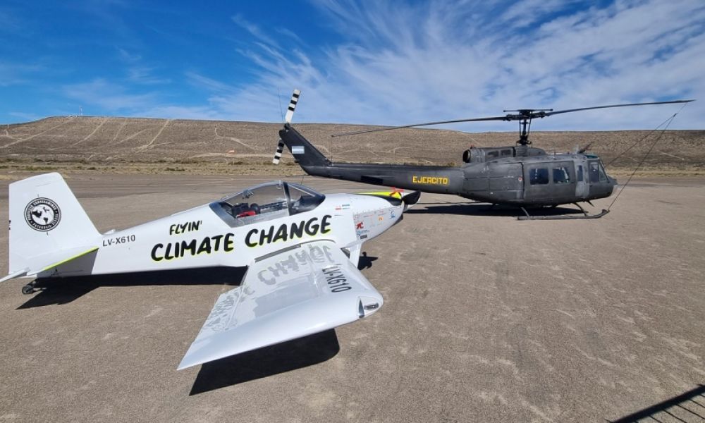 Construyeron su propio avión y viajarán de Ushuaia a Alaska